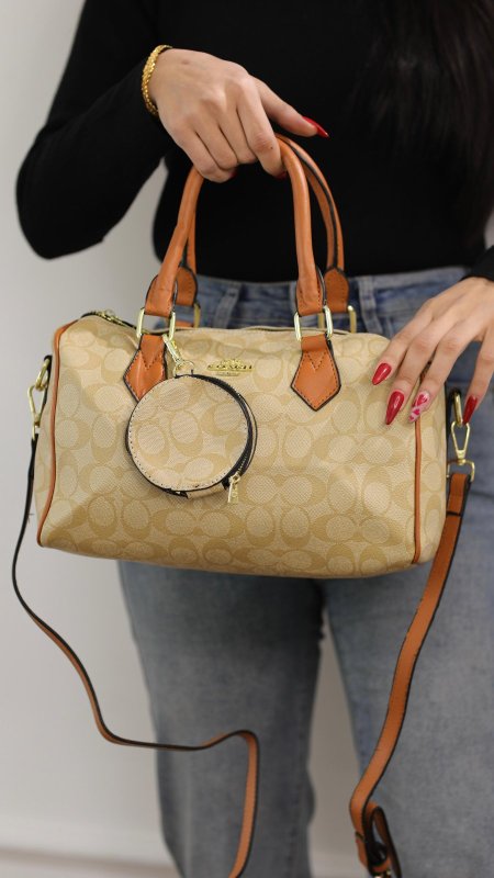 شنطة - Coach speedy