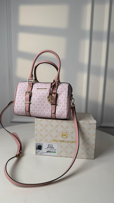 شنطة -  Micheal Kors / شامل علبة الشركة - 669902