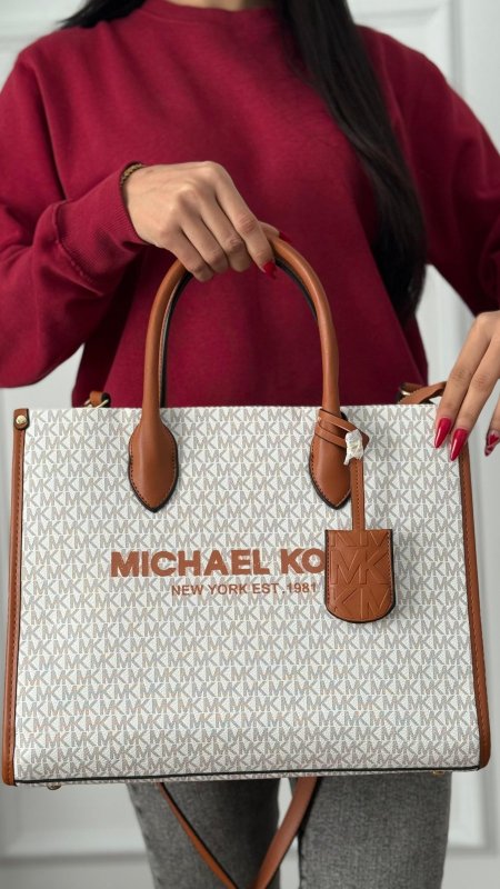 شنطة - مايكل كورس / مع سحاب للخصوصية