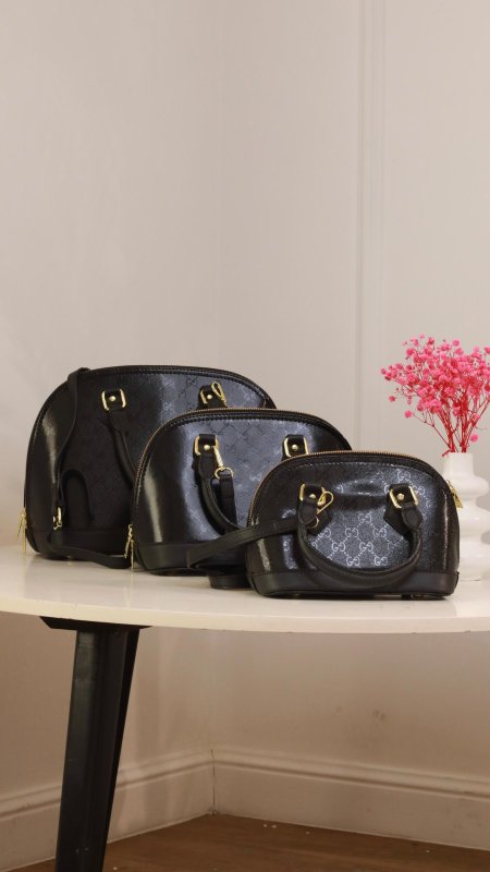 شنطة - جوتشي هرمي نقشة أسود / ٣ مقاسات