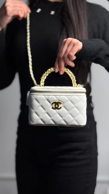 شنطة - Chanel makeup - كواليتي ماستر / شامل علبة الشركة  B090