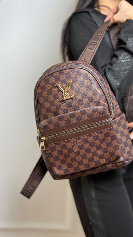 لويس فيتون / مربعات بني