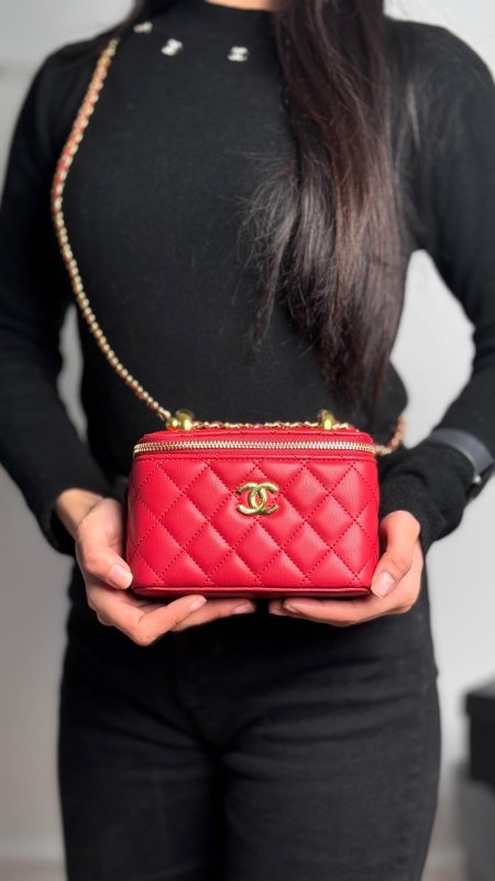 شنطة - Chanel makeup - كواليتي ماستر / شامل علبة الشركة  B123