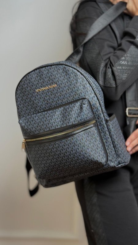 مايكل كورس / رمادي