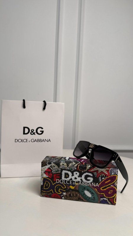 نظارات - D&G / شامل علبة و كيس الشركة