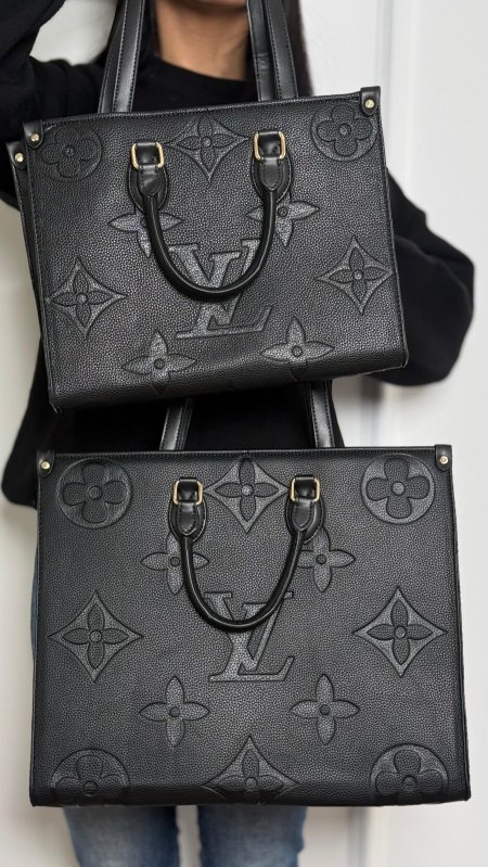 شنطة - Louis Vuitton /  توتي باج كوبي ماستر