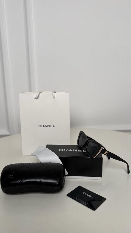 نظارة - Chanel زرقون / شامل علبة وكيس الشركة ( الاكثر طلبا )