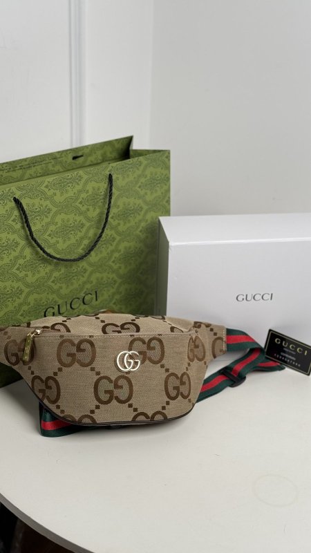 باوتش - Gucci / شامل علبة وكيس الشركة
