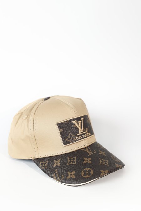 طاقية - Louis Vuitton / كوبي ماستر - LV شعار مربع - بيج مع بني <br> <span class='text-color-warm'>نفدت الكمية</span>