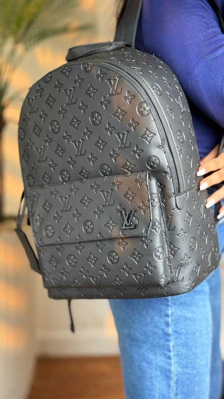 اسود جلد شعار حفر