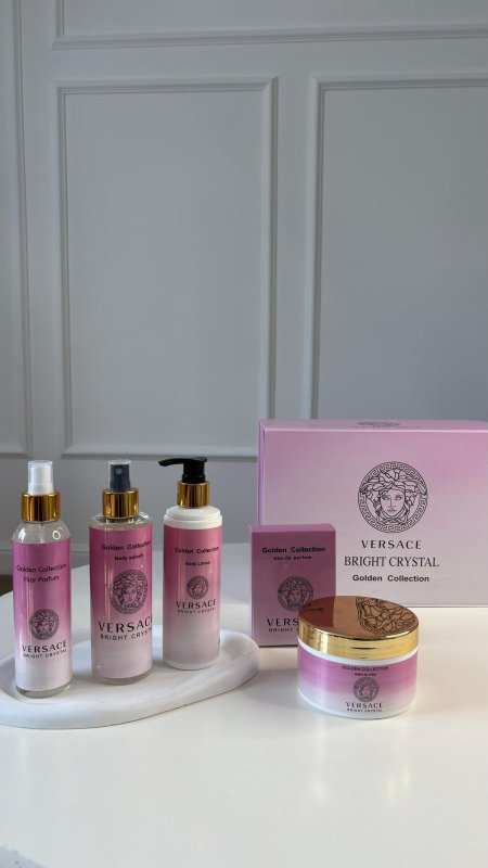 طقم عطر Versace pink - ٥ قطع / شامل علبة الشركة