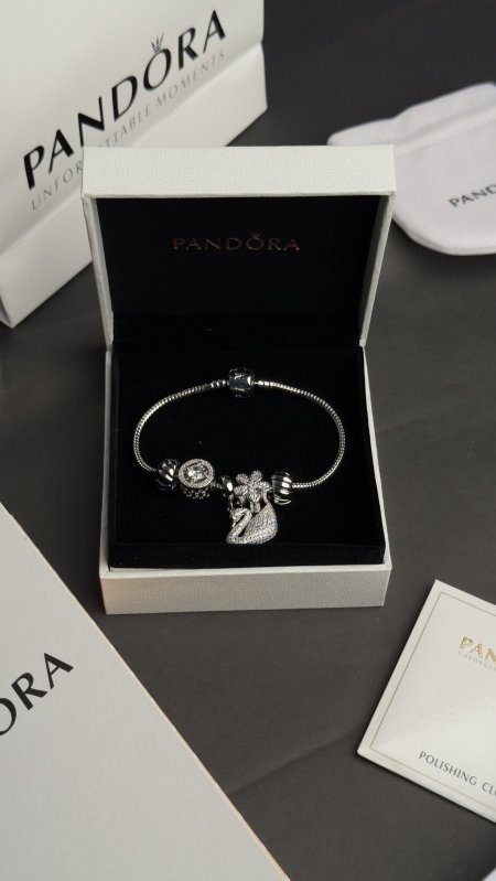 اسوارة Pandora شامل علبة الشركة وكيس