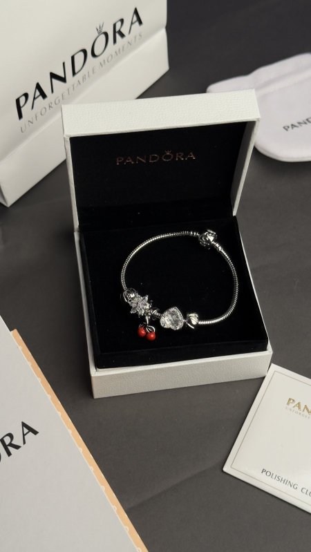 Cherry Dangle Charm (تعليقة الكرز)