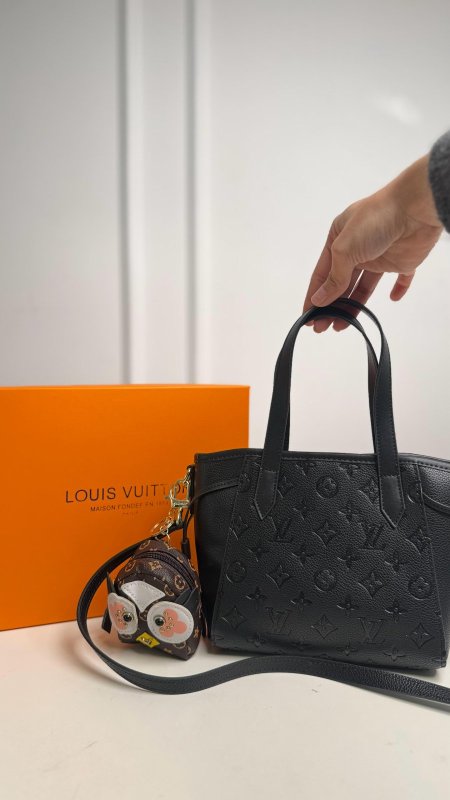 شنطة -Louis Vuitton -قطعتين-Double box  / شامل علبة الشركة -168222
