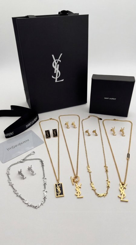 طقم سنسال وحلق - YSL \ شامل علبة وكيس الشركة