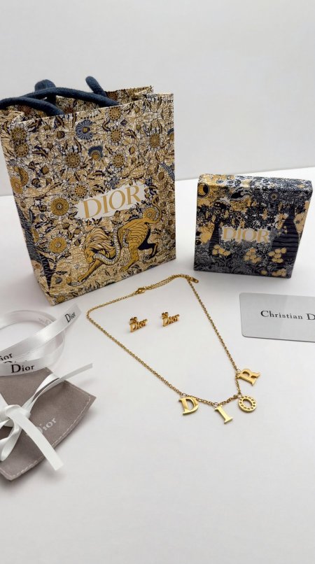 ذهبي / شعار DIOR