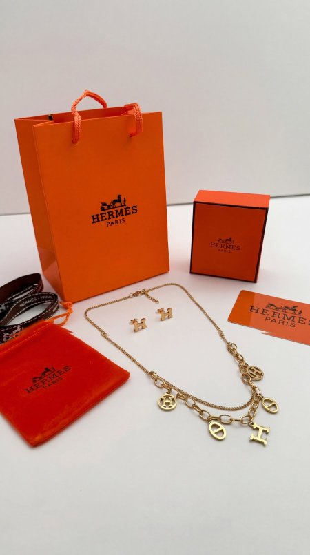 ذهبي / شعار كبير