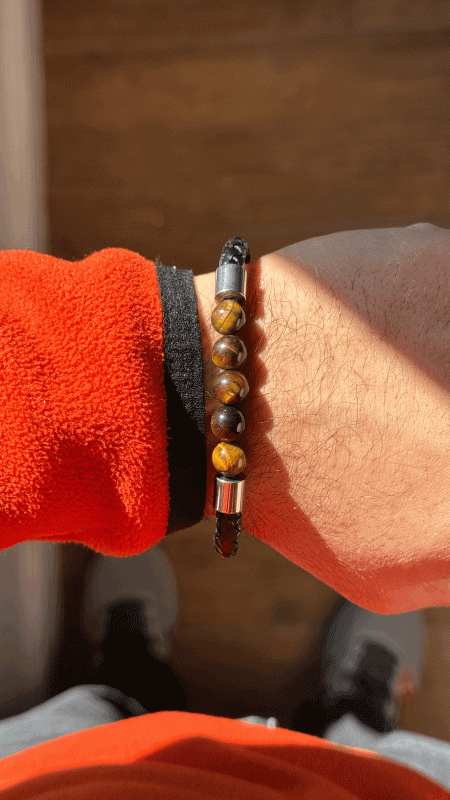 فضي خرز بني