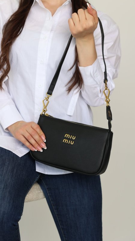 شنطة - Miu Miu / غير شامل علبة - اسود