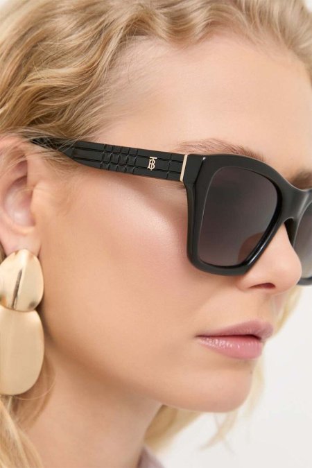 Burberry — oversized frames