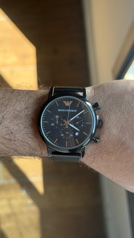 ساعة - Armani شامل علبة و كيس