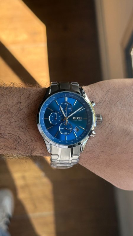 ساعة- Boss رجالية شامل علبة و كيس