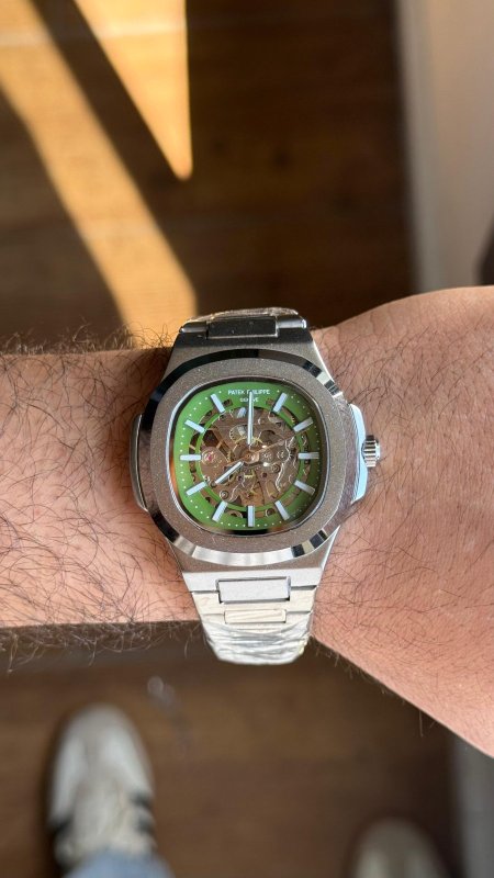 ساعة - Petek Philippe ميكانيك - شامل كيس و علبة