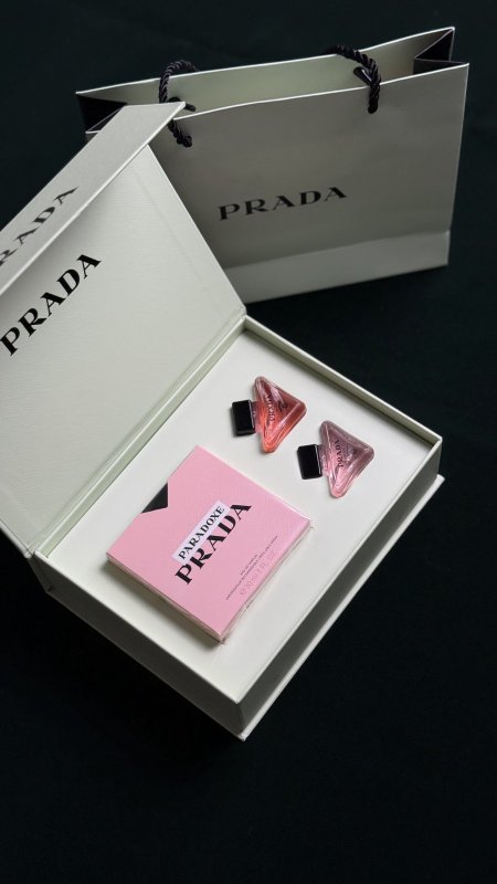 طقم عطر - PRADA - شامل كيس الشركة / كوبي ماستر
