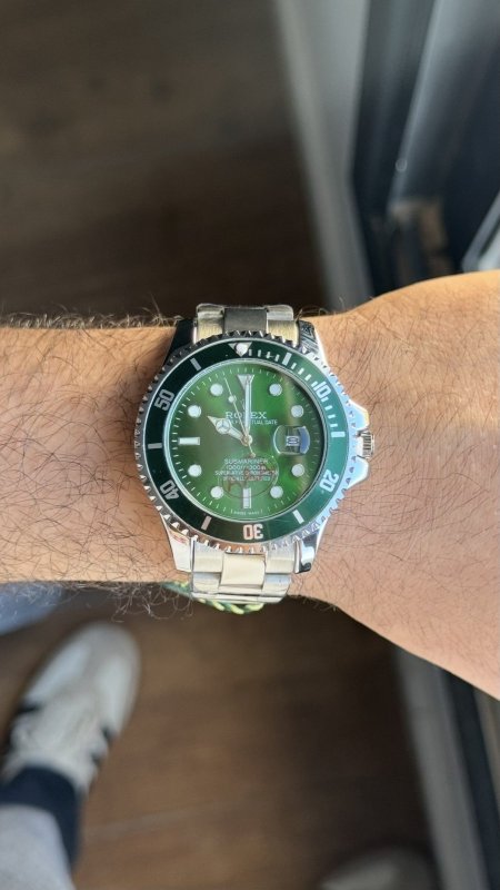 فضي مينا اخضر