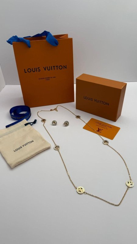 ذهبي / شعار ابيض