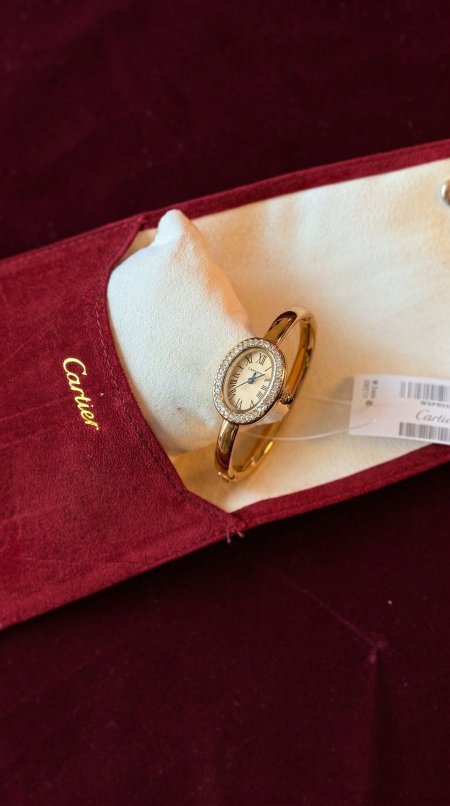 ذهبي اطار مرصع / ذهبي