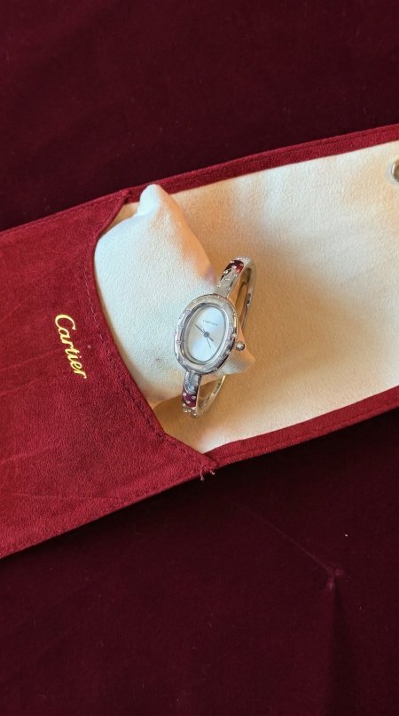 فضي مرصع / ابيض