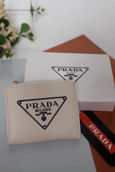 جزدان سحاب - ماركة / شامل علبة  - prada - بيج