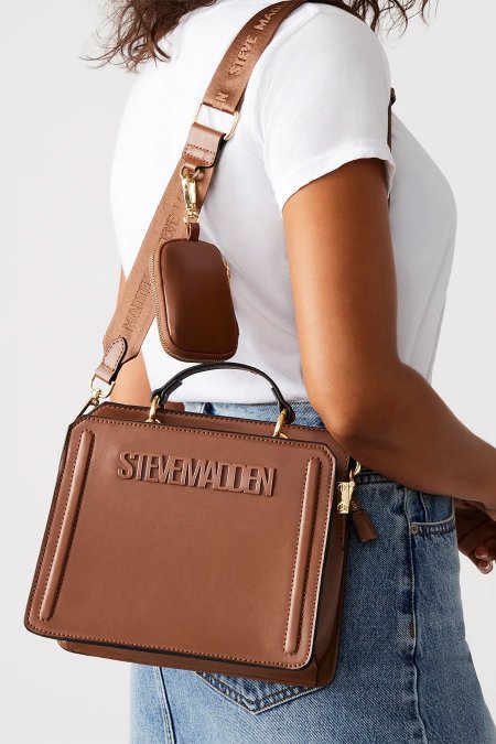 شنطة - Steve Madden / شامل علبة الشركة - بني <br> <span class='text-color-warm'>نفدت الكمية</span>