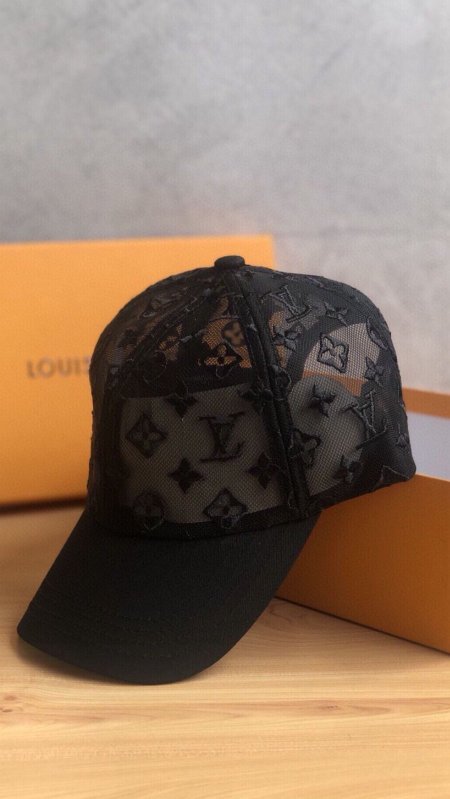 طاقية ماركة - LOUIS VUITTON - كواليتي ماستر