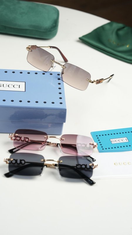 نظارة - Gucci / شامل علبة الشركة