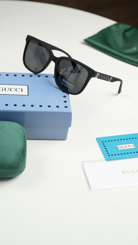 نظارة-Gucci/ شامل علبة الشركة