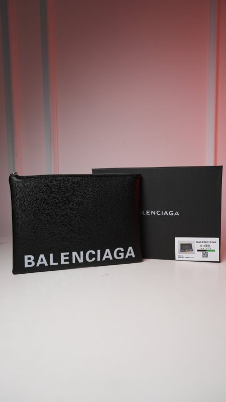 كلاتش Balanciga - شامل علبة