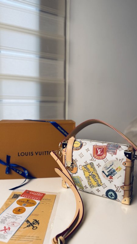شنطة - Louis Vuitton / شامل علبة الشركة