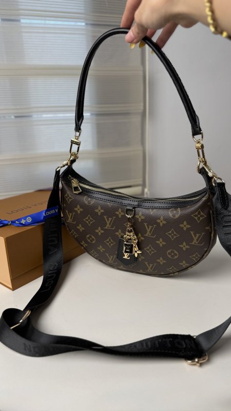 شنطة - Louis Vuitton / شامل علبة الشركة