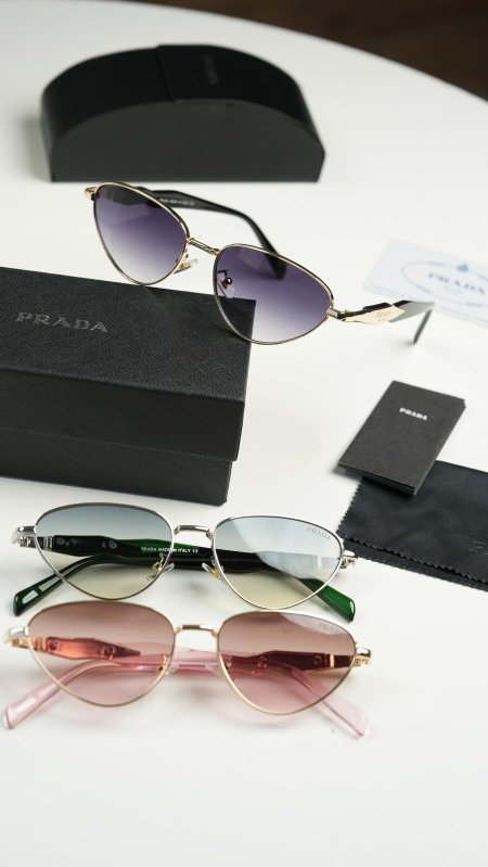 نظارة - Prada / شامل علبة الشركة