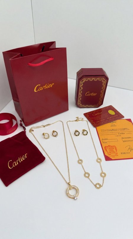 طقم سنسال وحلق - Cartier \ شامل علبة وكيس الشركة