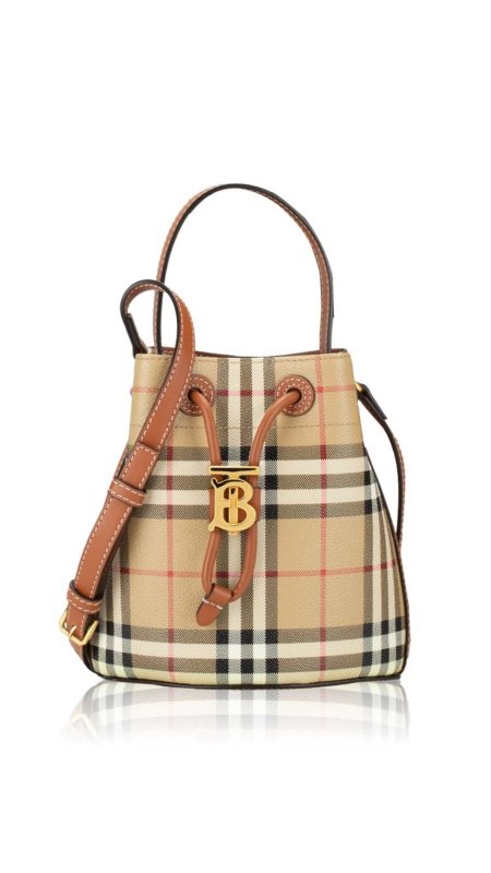 شنطة -  Bucket Burberry ماستر / شامل علبة الشركة