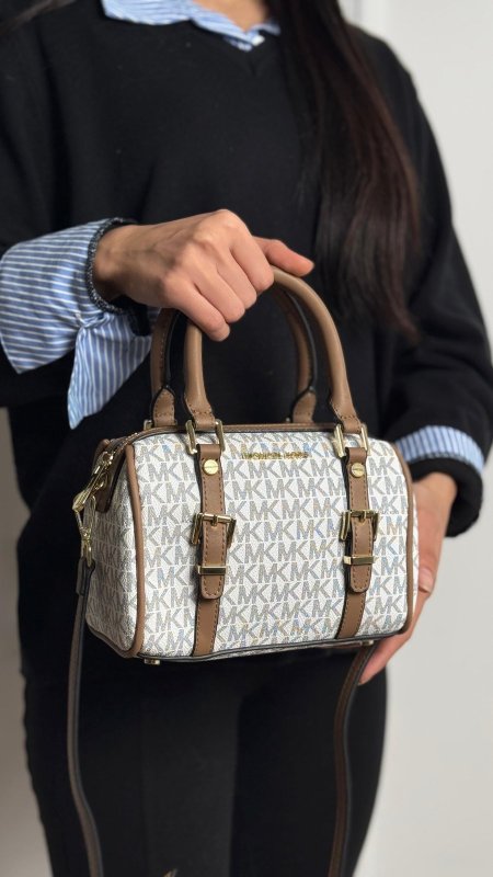 شنطة - Micheal Kors / شامل علبة الشركة