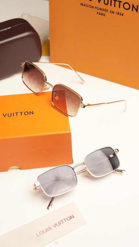 نظارة- Louis Vuitton / شامل علبة الشركة و الكيس