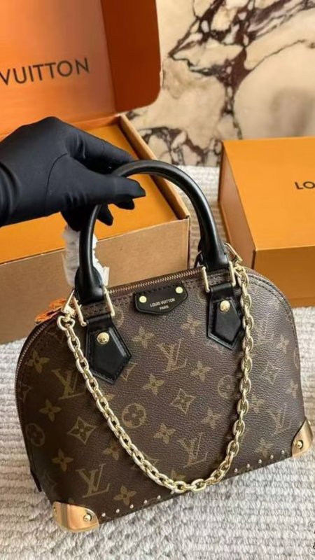 شنطة - Louis Vuitton هرمي -Double box  / شامل علبة الشركة #26084