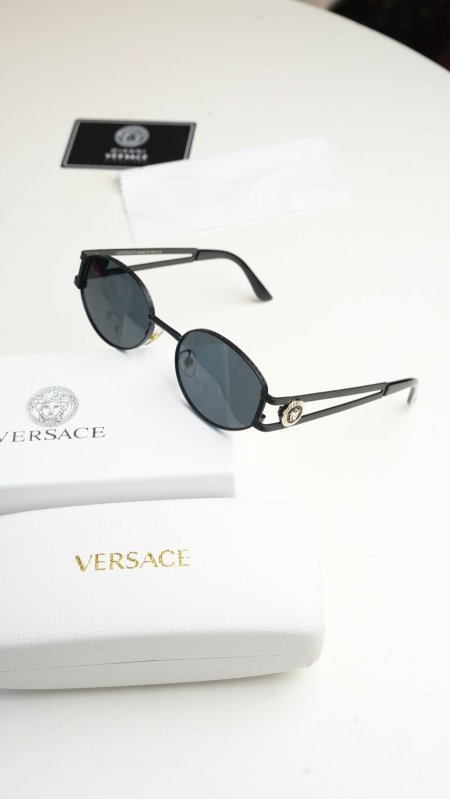 نظارة - Versace  / شامل علبة و كيس الشركة