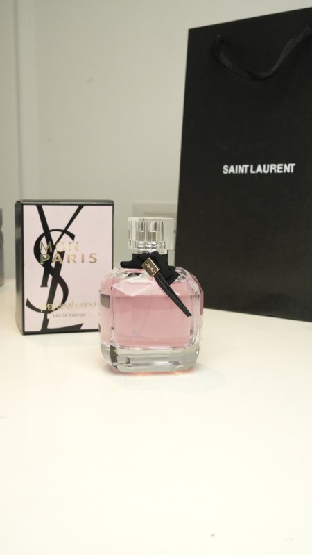 عطر - Mon Paris by YSL شامل كيس الشركة