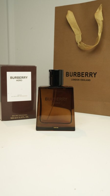 عطر - BURBERRY HERO شامل كيس الشركة