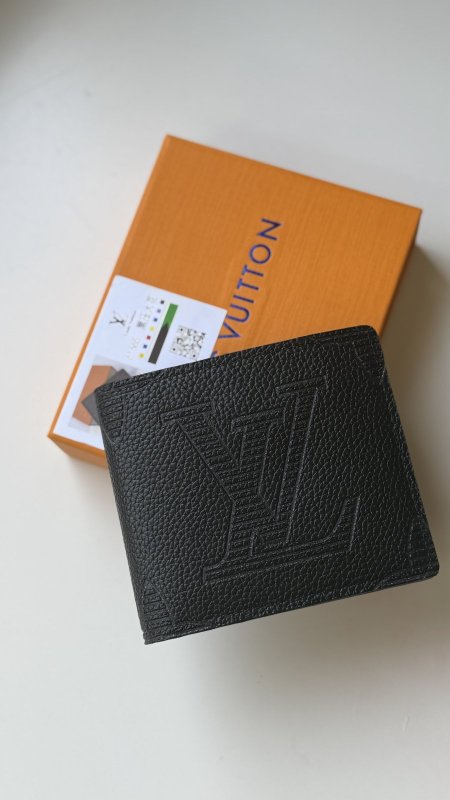 شعار / اسود كبير